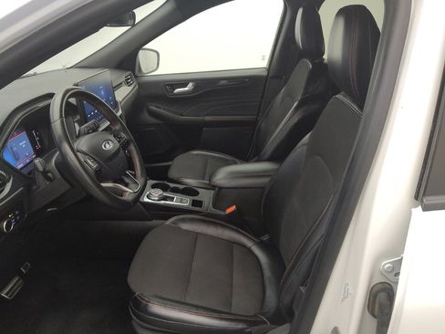 Used 2023 Ford Escape ST-Line w/ Tech Pack #1 FWD image 17