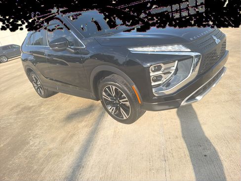 Used 2024 Mitsubishi Eclipse Cross SE AWD/4WD image 3