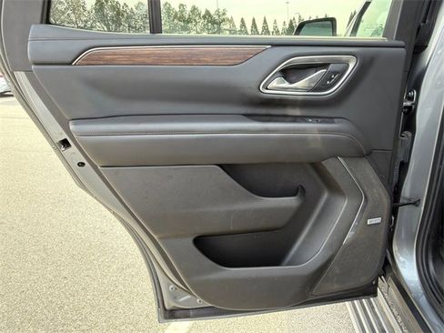 Used 2021 Chevrolet Tahoe High Country w/ Premium Package image 22