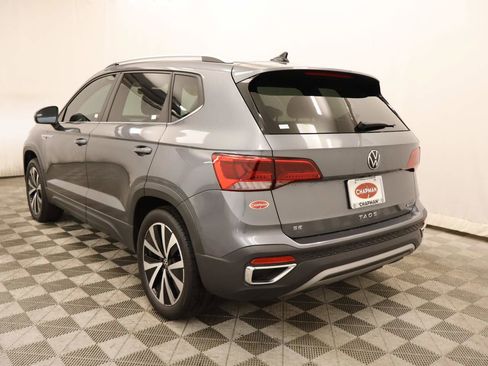 Used 2023 Volkswagen Taos SE w/ Panoramic Sunroof Package AWD/4WD image 3