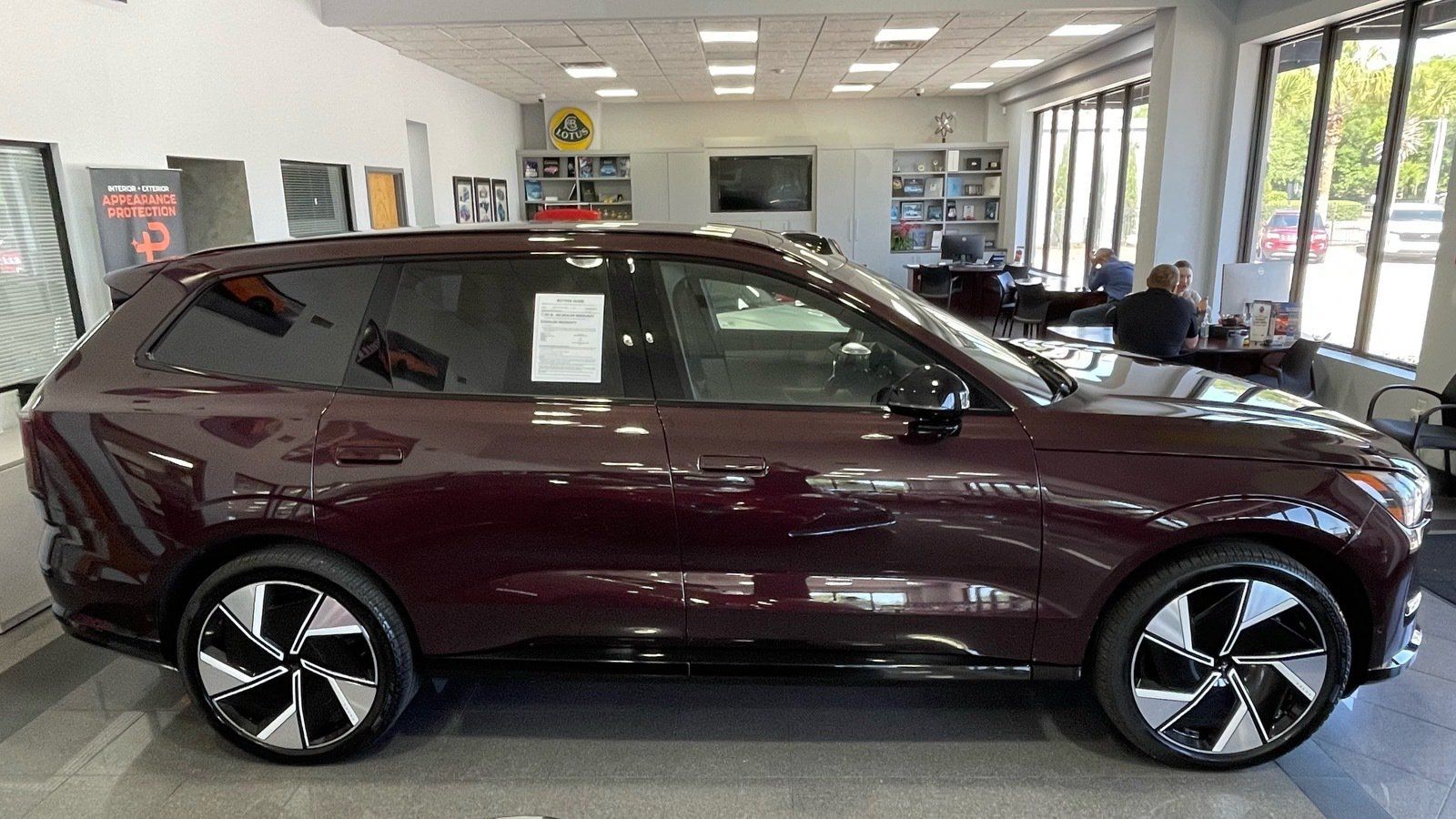 Used 2025 Volvo EX90 Ultra AWD/4WD image 6