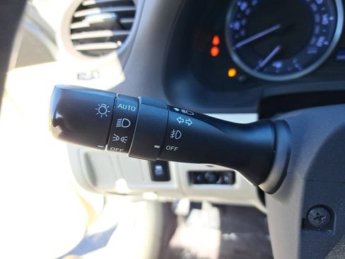 Used 2013 Lexus IS 250 w/ Premium Pkg Value Edition RWD image 25