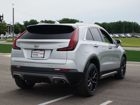 Used 2019 Cadillac XT4 Premium Luxury w/ Cold Weather Package FWD image 14