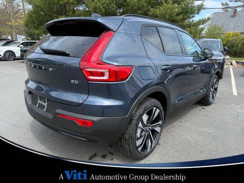 Used 2026 Volvo XC40 B5 Plus w/ Protection Package Premier AWD/4WD image 8