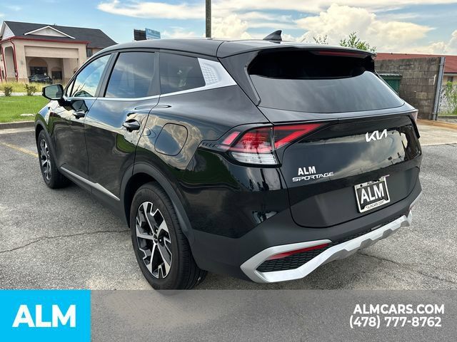 Used 2025 Kia Sportage EX FWD image 8