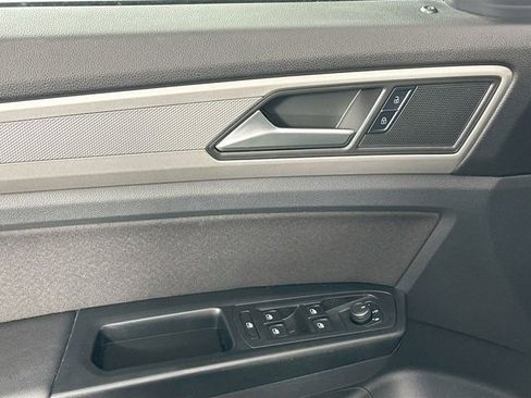 Used 2020 Volkswagen Atlas Cross Sport S image 22