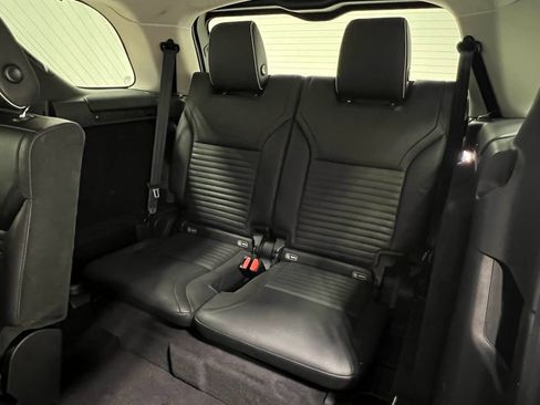 Used 2018 Land Rover Discovery HSE Luxury AWD/4WD image 35