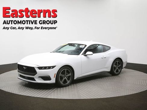 Used 2025 Ford Mustang Coupe RWD image 54