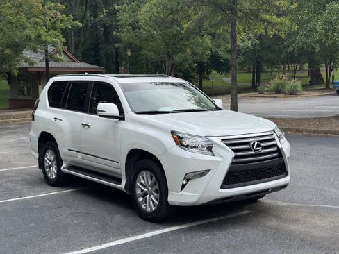 Used 2019 Lexus GX 460 Premium w/ Premium Package AWD/4WD image 3