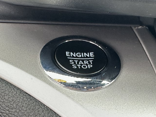 Used 2023 Ford Explorer XLT w/ Equipment Group 202A AWD/4WD image 30