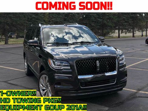 Used 2023 Lincoln Navigator Reserve AWD/4WD image 1