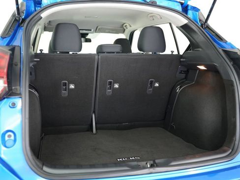 Used 2022 Nissan Kicks S FWD image 27