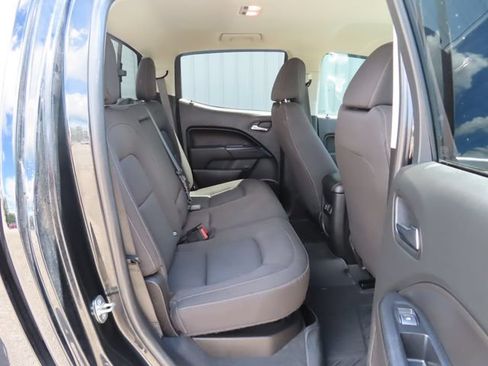Used 2021 Chevrolet Colorado LT w/ Redline Special Edition AWD/4WD image 31
