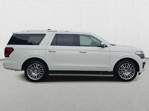 Used 2022 Ford Expedition Max Platinum image 4