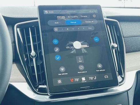New 2026 Volvo XC90 B6 Plus AWD/4WD image 21