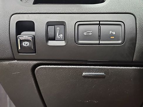 Used 2015 Chevrolet Impala LT image 23