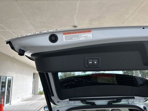 New 2026 Mitsubishi Outlander SE image 32