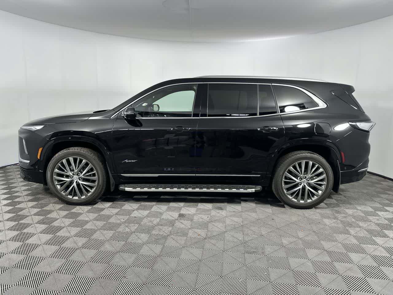Used 2026 Buick Enclave Avenir w/ Super Cruise Package FWD image 5