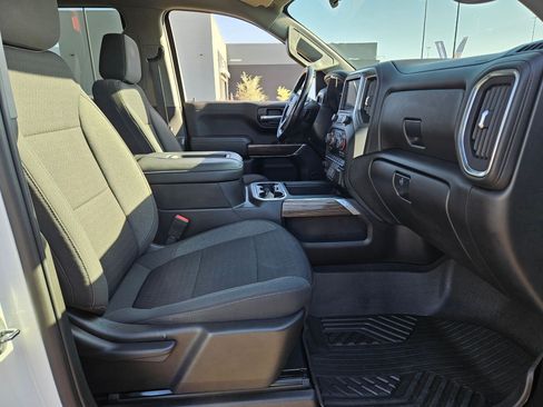 Certified 2022 Chevrolet Silverado 1500 LT Trail Boss w/ Convenience Package II AWD/4WD image 26