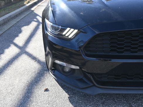 Used 2017 Ford Mustang Premium image 28