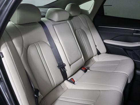 Used 2025 Hyundai Sonata Limited image 36