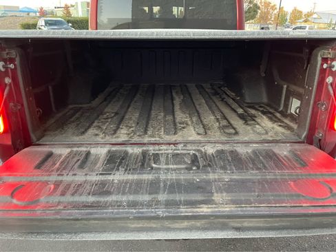 Used 2021 Jeep Gladiator Overland image 10