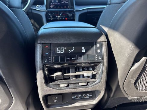 Used 2021 Jeep Grand Cherokee L Limited image 20