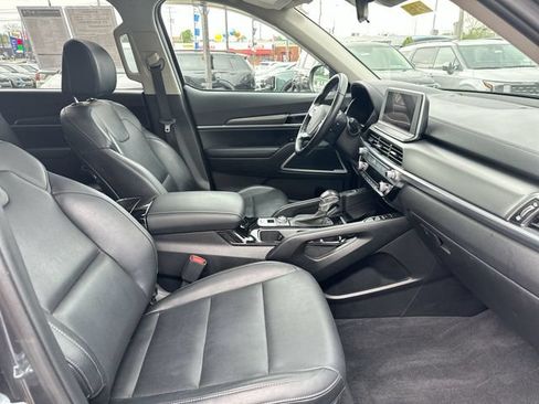 Certified 2022 Kia Telluride S FWD image 29