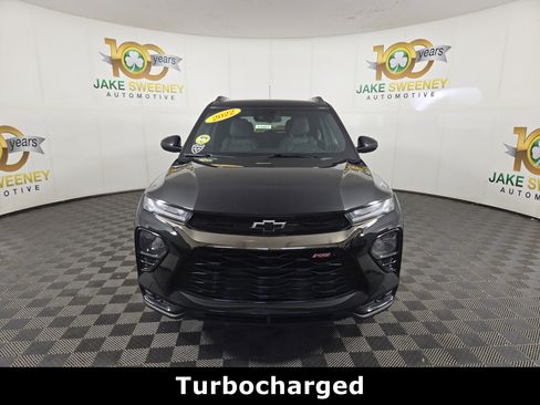 Used 2022 Chevrolet TrailBlazer RS FWD image 2
