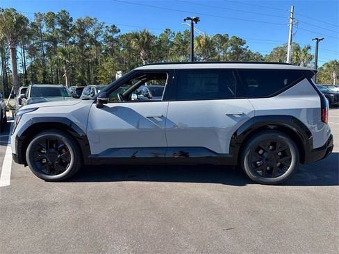 New 2026 Kia EV9 Land w/ Nightfall Edition Package image 3