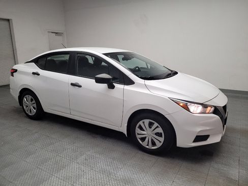 Used 2020 Nissan Versa S FWD image 11