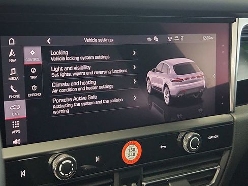 Certified 2026 Porsche Macan AWD/4WD image 27