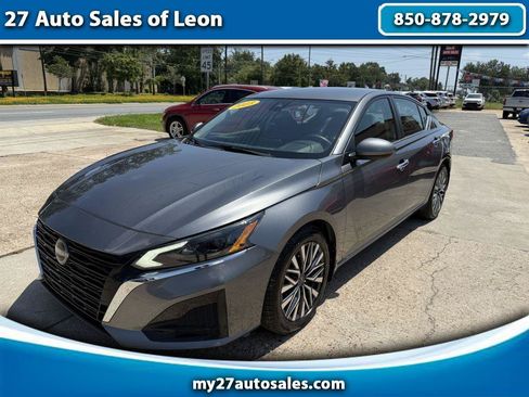 Used 2023 Nissan Altima 2.5 SV FWD image 1