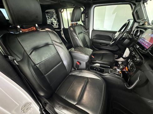 Used 2021 Jeep Wrangler Unlimited Sahara AWD/4WD image 46