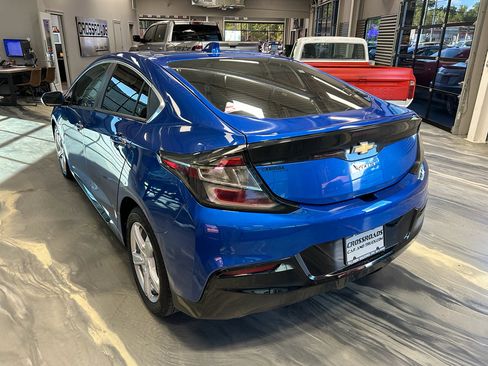 Used 2017 Chevrolet Volt LT w/ Comfort Package FWD image 31