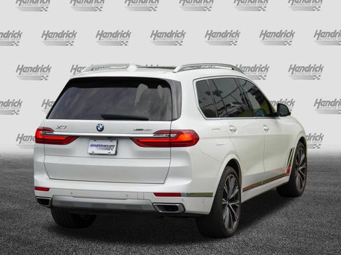 Used 2021 BMW X7 xDrive40i w/ Premium Package AWD/4WD image 9