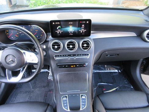 Used 2022 Mercedes-Benz GLC 300 4MATIC image 47