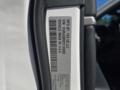 New 2026 Jeep Grand Cherokee Limited w/ Limited Altitude Package RWD image 29