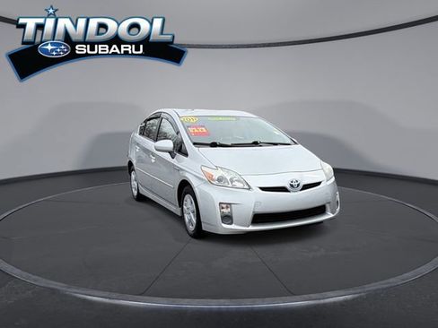 Used 2011 Toyota Prius Three image 2