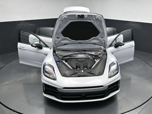 New 2026 Porsche Panamera 4S AWD/4WD image 31