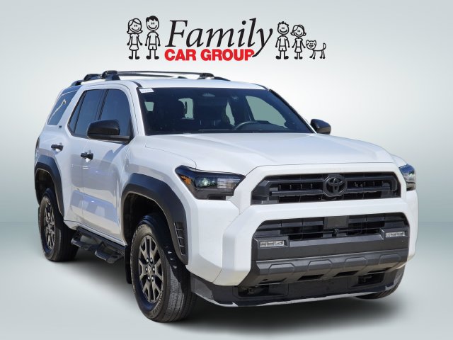 Used 2025 Toyota 4Runner SR5 AWD/4WD image 2
