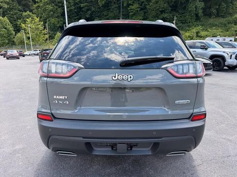 Used 2021 Jeep Cherokee Latitude Lux w/ Sun & Sound Group AWD/4WD image 6