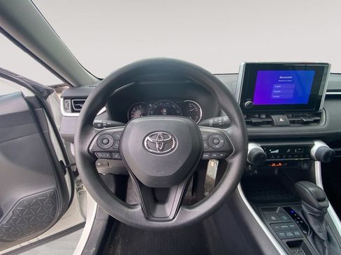 Used 2024 Toyota RAV4 LE AWD/4WD image 12