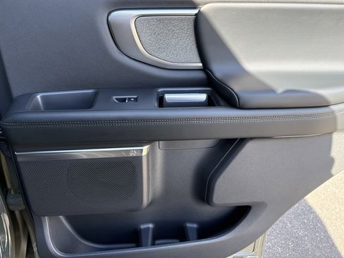 New 2025 Ford Expedition Tremor image 70