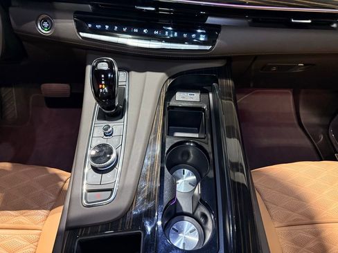 Used 2024 Cadillac Escalade Sport w/ Touring Package image 31