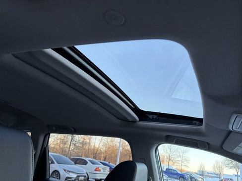 Certified 2023 Honda CR-V EX-L image 31