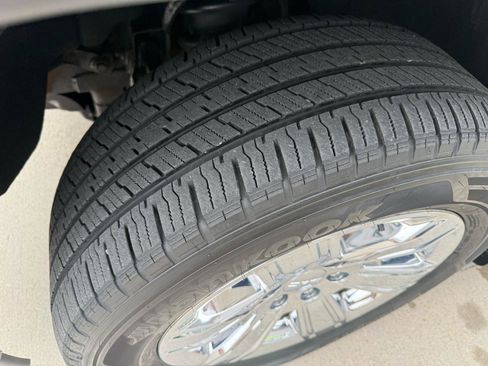 Used 2018 GMC Sierra 1500 SLT AWD/4WD image 25