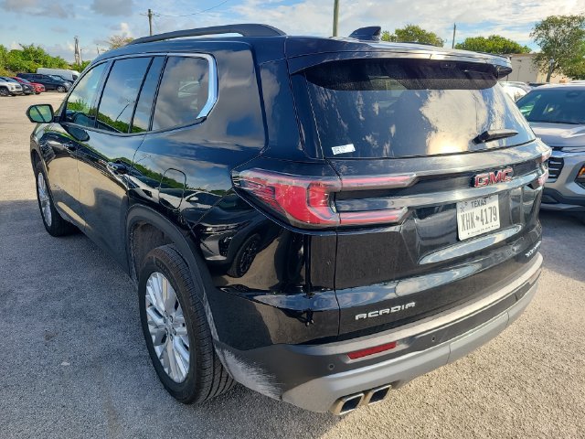 Used 2026 GMC Acadia Elevation w/ Elevation Premium Package FWD image 2