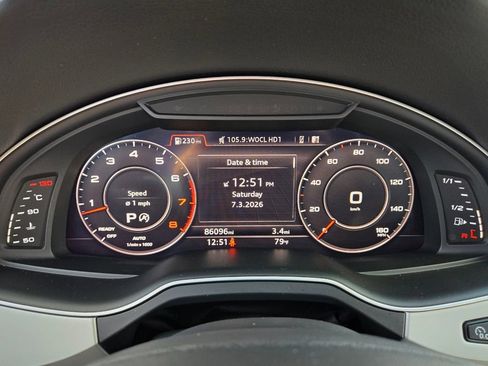 Used 2018 Audi Q7 3.0T AWD/4WD image 31