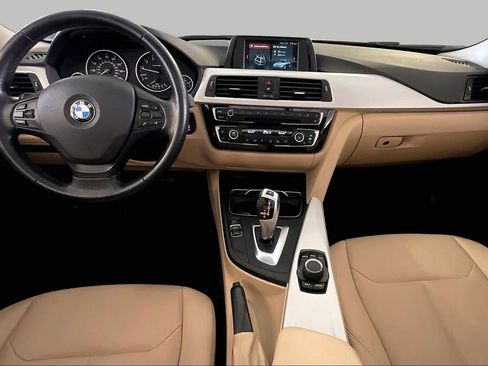Used 2018 BMW 320i Sedan w/ Convenience Package RWD image 14